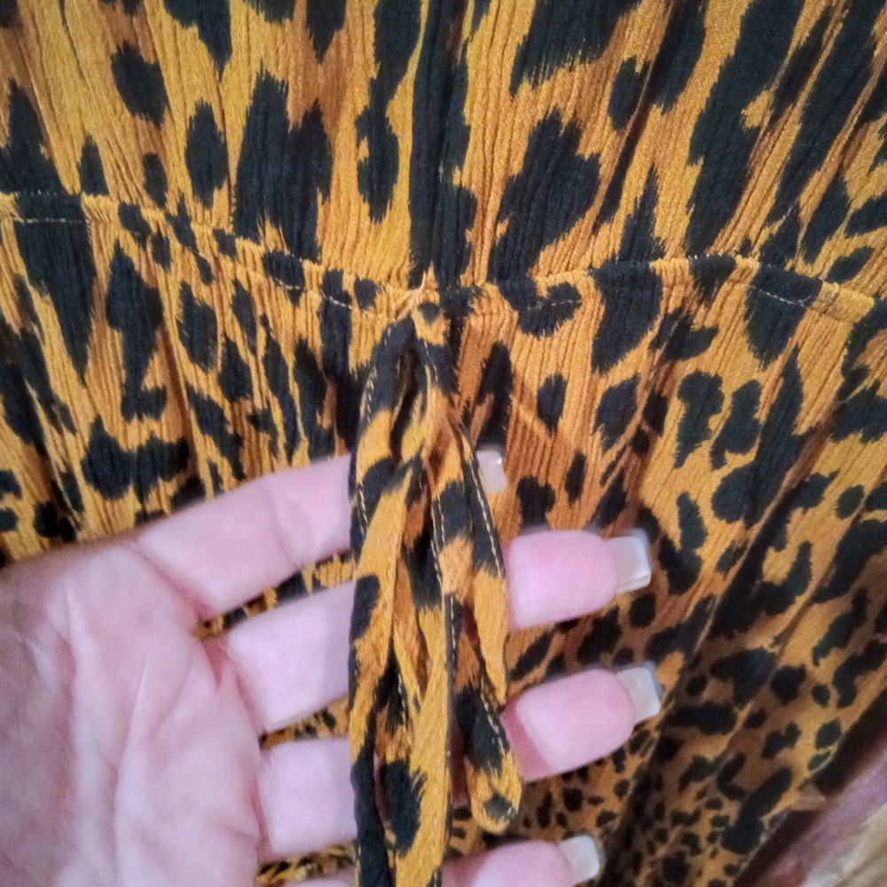 Umgee Animal Print Dress in Black and Tan - Picture 8 of 9